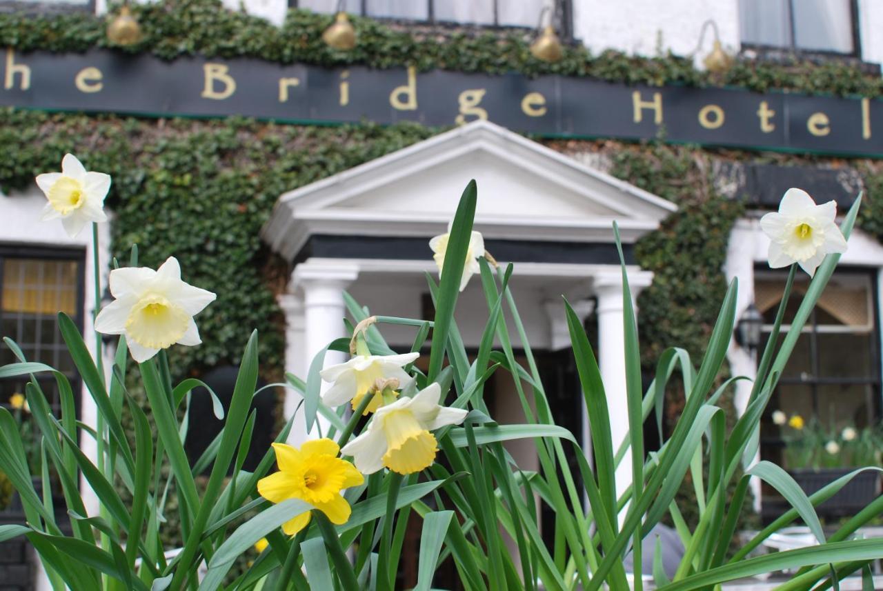 The Bridge Hotel Thrapston  Exterior photo